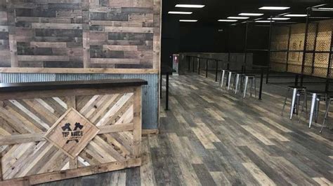 axe throwing downtown st louis.